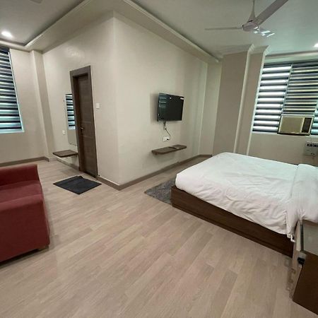 Aman Paradise Hotel & Banquets Kanpur Ngoại thất bức ảnh